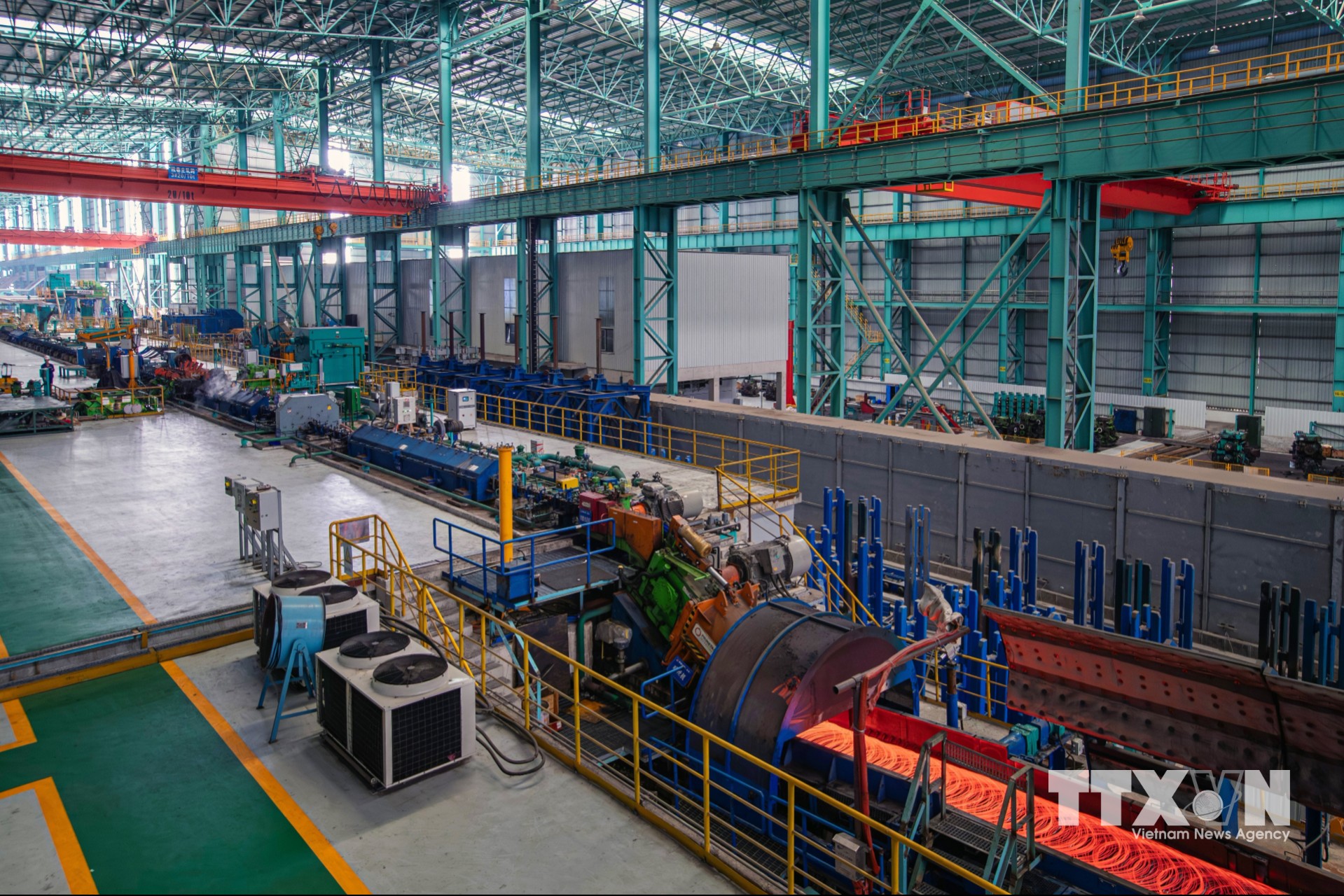Ứng dụng công nghệ số giúp các doanh nghiệp thép Trung Quốc nâng cao chất lượng sản phẩm và thúc đẩy phát triển xanh. (Ảnh: TTXVN phát)